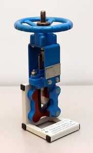 Разрезная модель задвижки шиберной с ручным управлением - fgospostavki.ru - Королёв