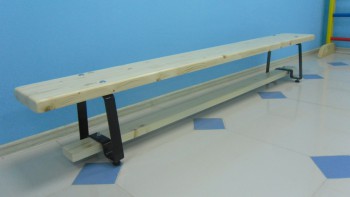 Скамейка гимнастическая (металлические ножки, лак) (2,5 м)  - fgospostavki.ru - Королёв