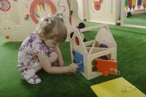 Домик с дверцами и замочками - fgospostavki.ru - Королёв